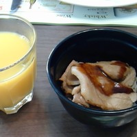 リラッサ - 豚丼＆オレンジジュース
