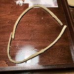 手打ち蕎麦 天婦羅 雨安居 - ごぼう天　マスターか大将か旦那さんがハートにしようと