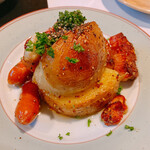 おまかせ - 料理写真:ジャーマンポテト。大きなジャガイモ一個まるごと
