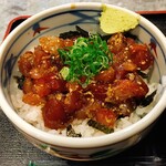 地魚酒場 魚八商店 - まぐろ漬丼