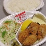 ほっともっと - 料理写真:カキフライ弁当（590円）