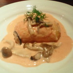 千年葡萄家 - 後日、再訪したときのメイン料理。サーモンのファルス、きのこトマトクリームソース。