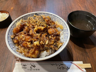 光村 - 海老かき揚げ丼　味噌汁、お新香付き