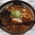 白樺山荘 ラーメン横丁店 - 醤油ラーメン820円ですよ。