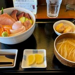 Aoiya - 海鮮丼定食