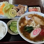 鳥隆食堂 - 料理写真:から揚セット(800円)