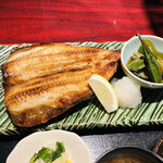 Tatsu Shin - 焼魚定食 刺身付 (ホッケを選択) 