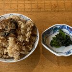 Hamayaki Shirahamaya - 牡蠣飯 ¥370-