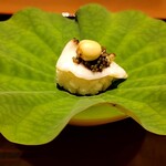 銀座 しのはら - キャビア（藁で燻した）のせの飯蒸