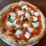 TRATTORIA E PIZZERIA L'INCANTO - マルゲリータＳ．Ｔ．Ｇ