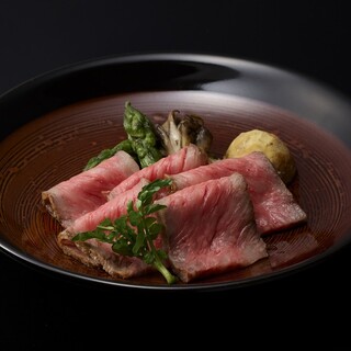 【浅田】の加賀料理。地元石川県産の食材で創り出す味わい
