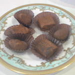 モナミ ピエロ - 2種のチョコレート。