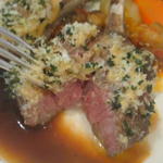 モナミ ピエロ - 肉汁がじゅわっ。