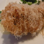 エディション・コウジ シモムラ - カダイフを纏った的鯛の軽やかなフリット