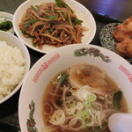 中華料理 リュウ - (昼)青椒肉絲定食。880円
