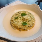 せとうち児島ホテル - パン粉がザクザク。下はズッキーニです。スープは薄味のクリームで最後まで飲み干しました！