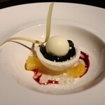 せとうち児島ホテル - デザート。メレンゲを崩して食べます。味のバランスがプロでした