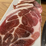 幸せの焼肉食べ放題 かみむら牧場 - 