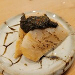 鮨 しゅん輔 - 平貝の炙り