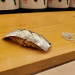 鮨 しゅん輔 - 小肌