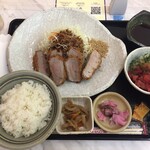 名古屋名物 みそかつ 矢場とん - 