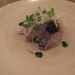 Itsuki - 鯵　中にアボガド　セロリとスプラウト　パセリのソース　上にキャビア