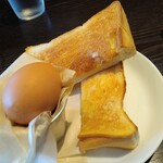 RITARU  COFFEE - セットのトーストとゆで卵