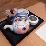 えびすよしよし - テーブル上には呼び出しベルがあります。