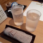 えびすよしよし - お水、おしぼり