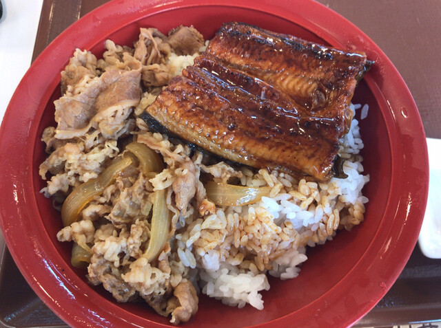 すき家 仙台福室店 - 陸前高砂（牛丼）の写真