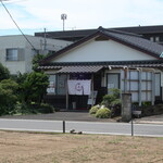 Kamo gawa - 店舗外観（大宮駅西口バス乗車１６分、加茂川団地入口下車１分）