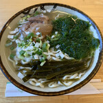 新垣そば - アーサーそば　中　780円