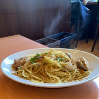 トラットリア グランボッカ - 大山鶏とシチリアレモンのアーリオオーリオ ペペロンチーノ
                    2021年7月10日昼