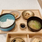 銀座朝食ラボ - ご飯とお味噌汁