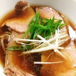 中華そば 紆折 - 中華そば 醤油・肉増し