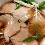 中華そば 紆折 - 中華そば 醤油・肉増し