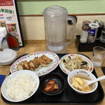 Gyouzano Oushou - 餃子定食＋野菜炒め(ジャストサイズ＝小皿)('21/07/10)