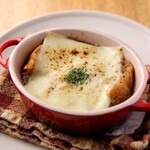 Wistaria by ELOISE's cafe - オニオングラタンスープ