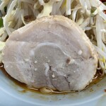 ラーメン もっけだの - 油そば普通ヤサイマシニンニクガリマヨの豚