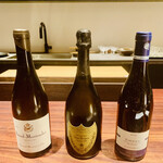 きう - ◎今夜のワイン会で用意したシャンパンとワイン。