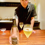 きう - ◎乾杯はフレッド・ルグラ ブラン・ド・ブラン エクストラ・ブリュット 2014（仏シャンパーニュ）で。