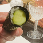 きう - ◎世界最高峰と言われるカンボジアの黒胡椒をかけている。