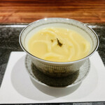 きう - ☆グリーンカレーと白味噌汁のラーメン
      ◎麺はパスタ麺を使用した絶品ラーメン。