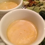 レンゲ - ①タパス盛合せ５種2000円（蟹のビスク）