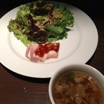 Piza Ba Ura Akihabara - サラダとスープ