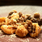 名前のないイタリア料理店 - オレキエッテ 鹿児島産豚肉と椎茸のラグー