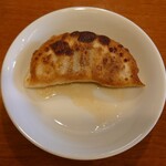 中国料理 龍薫 - サービスの焼き餃子