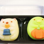 ファミリーマート - 料理写真:～秋のおめかしすみっこ　しろくま・ぺんぎん？～398円税込ｗ