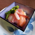 ビュッフェ＆カフェレストラン ナイト＆デイ - ちらし寿司。小さめのネタが数種類。