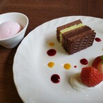 ビュッフェ＆カフェレストラン ナイト＆デイ - チョコラエピスターシュ。美味しい♪盛り付けも素敵♪